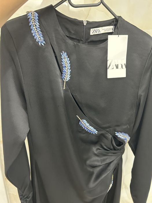 Rochie eleganta, neagra, Zara, cu aplicatii/ pietre, marimea M,