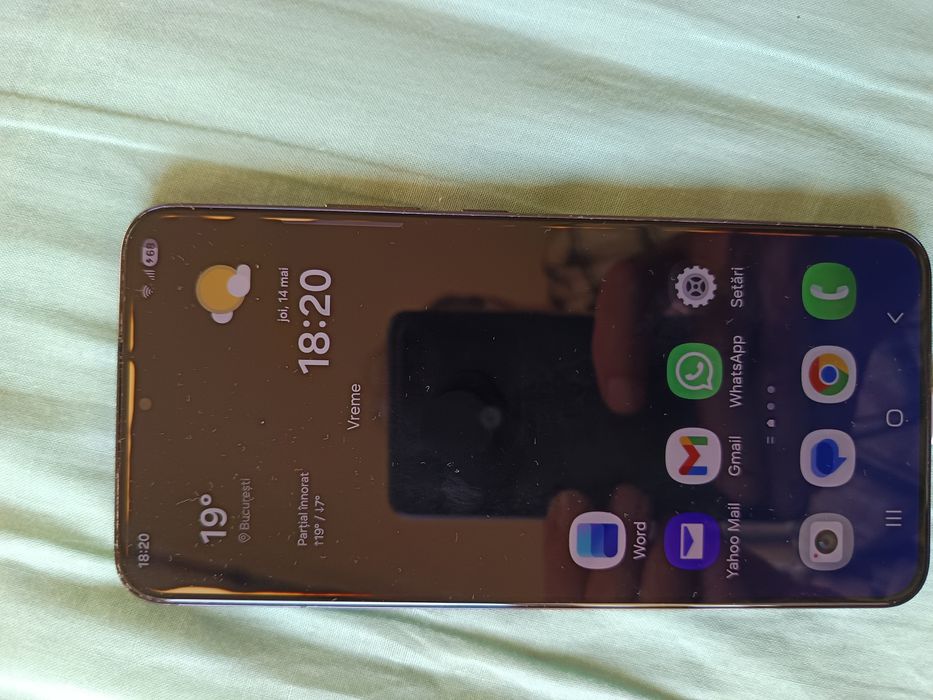 Cînd Samsung  S 22 plus