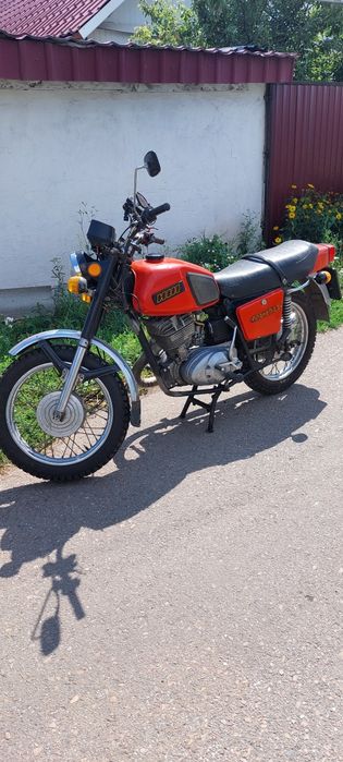 Продам мотоцикл ИЖ Планета 5.
