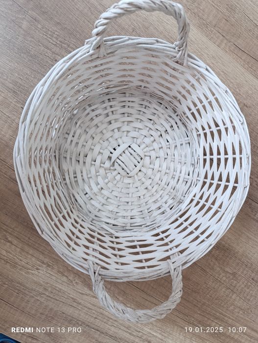 Плетенная корзина