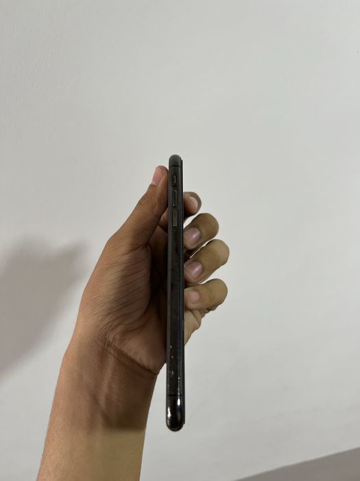 iphone 11 pro max 64/71