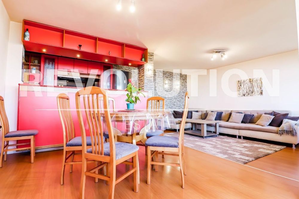 Дава се под наем Четиристаен апартамент в Варна, Чайка - 130 кв.м за 700 € - Снимка #1