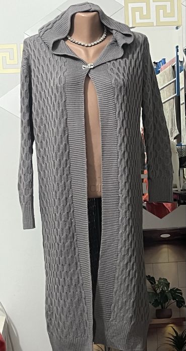 pulovere pantaloni de sezon orice produs 50 lei noi