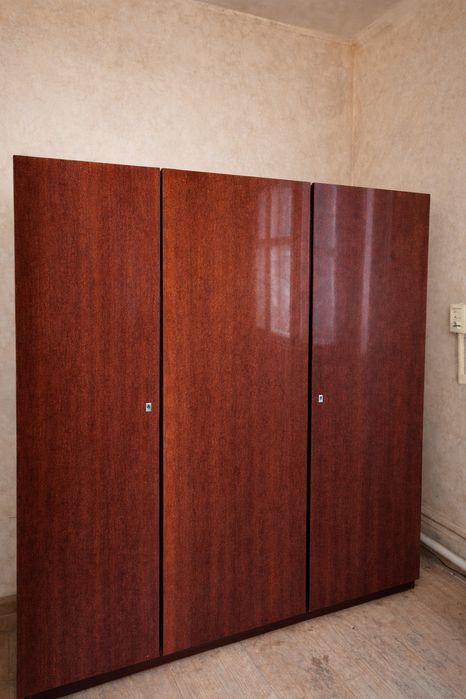 Продается шкаф в хорошем состоянии