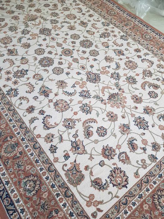 Продается ковер. Размер 2х3 метра