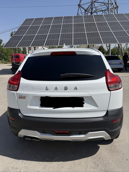 Lada xray cross sotiladi holati ideal bir qul moshina
