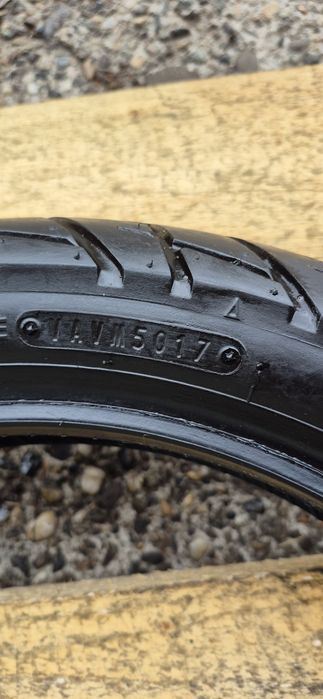 O anvelopa moto noua Dunlop 110/80-16M/C.