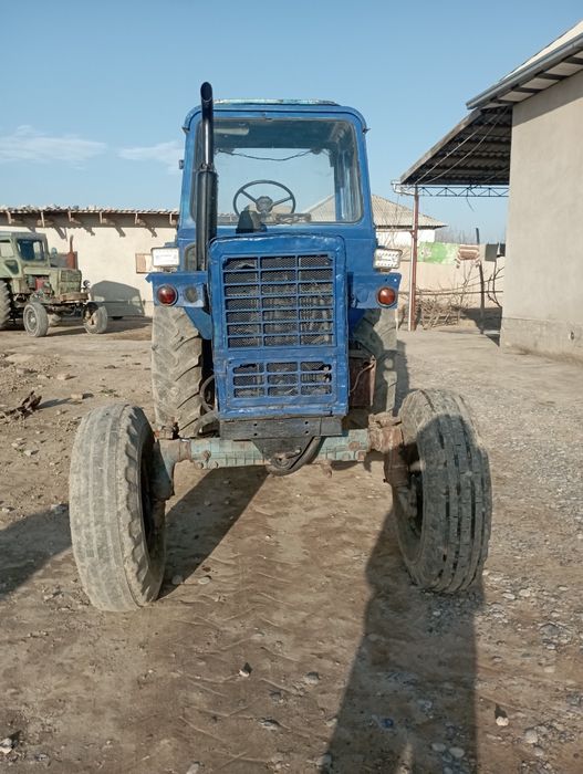 Трактор Сотилади Т80