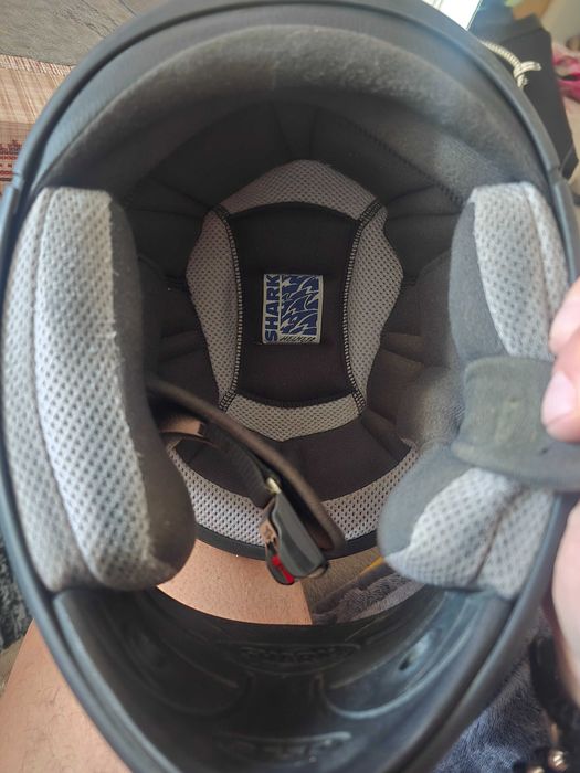 Каска за мотор SHARK