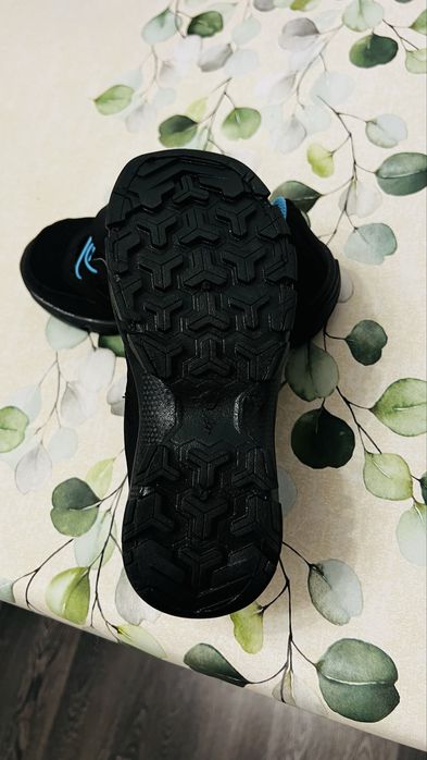 Кроссовки Decathlon