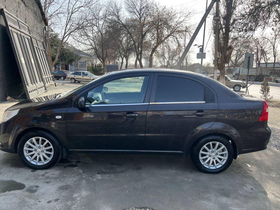 Nexia 3 2019 mexanika sotiladi