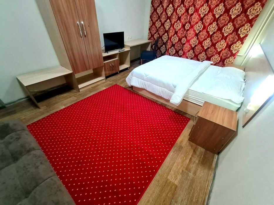 Гостиница в центре города (квартиры посуточно,почасам)