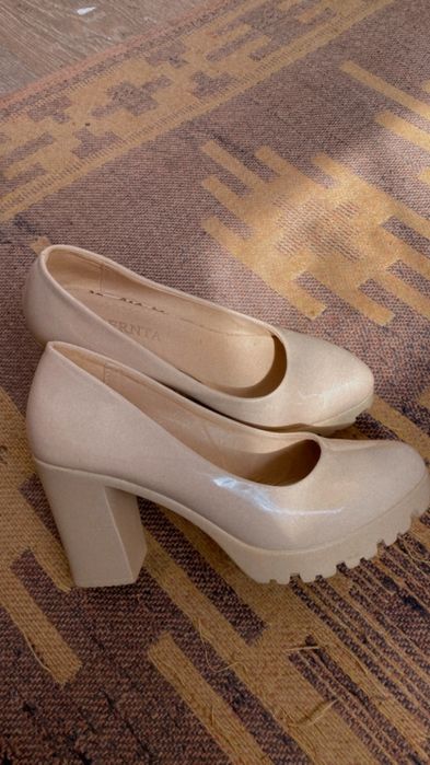 Продам туфли в хорошем качестве