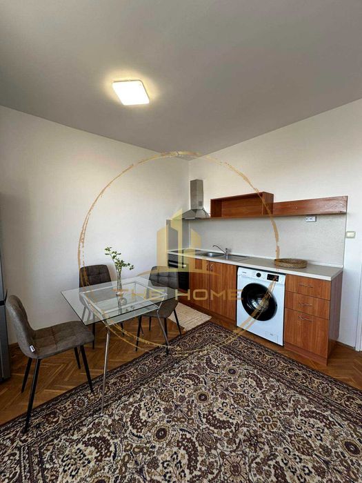 Уютен 2 стаен Младост