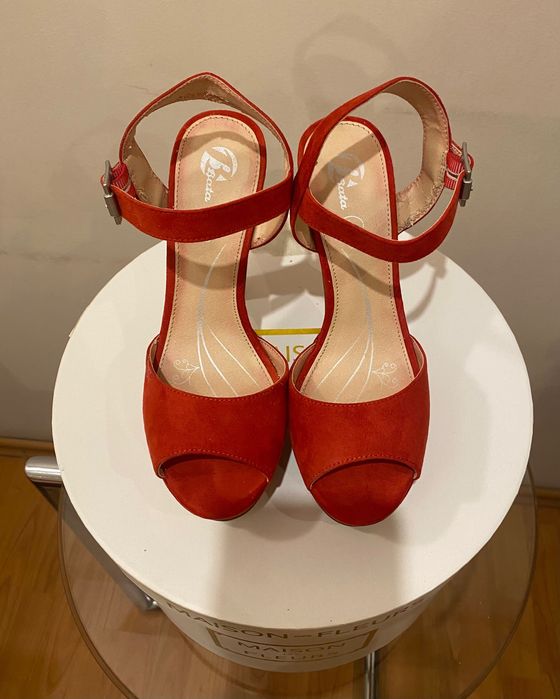 Sandale elegante de culoare roșu