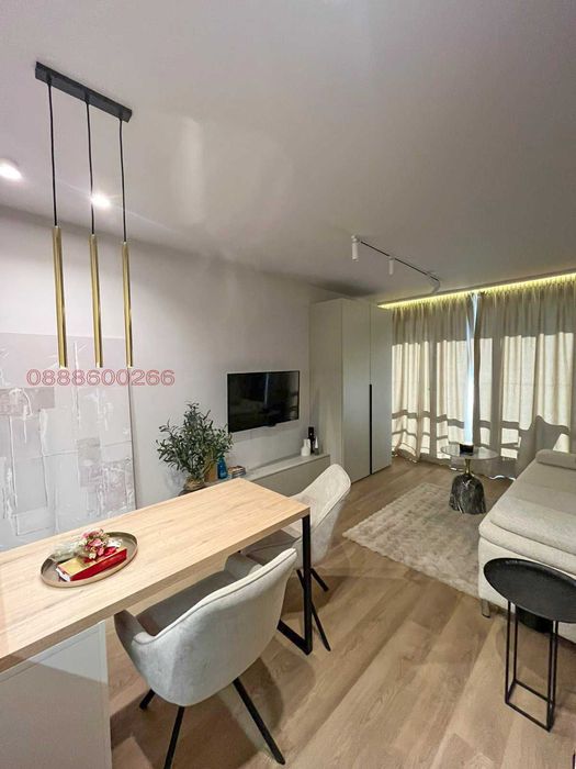 Дава се под наем Едностаен апартамент в Варна, Бриз - 44 кв.м за 448.8 € - Снимка #1