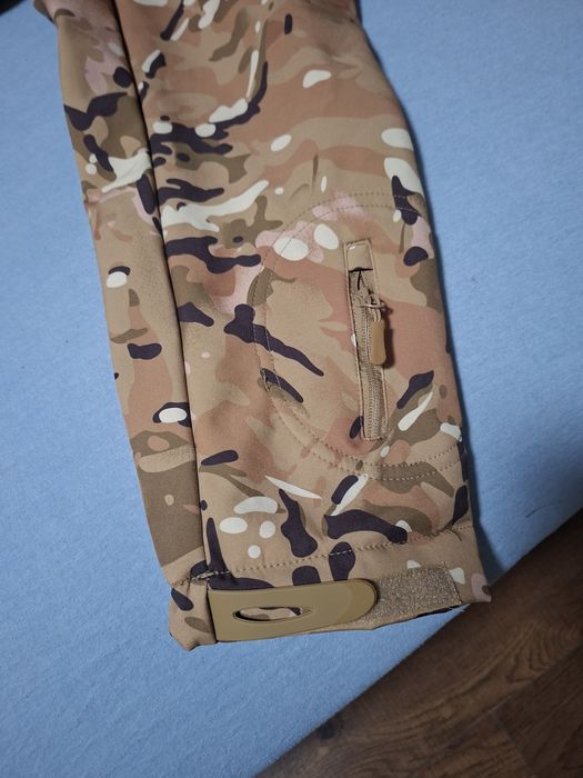 Камуфлажен комплект