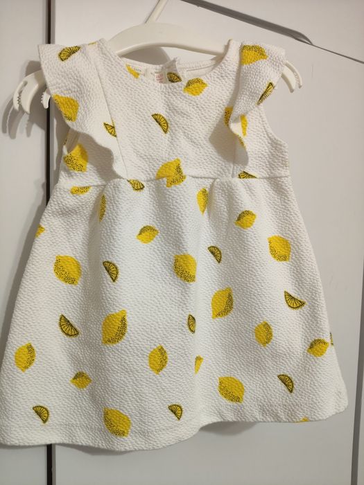 Vând rochiță Zara Baby