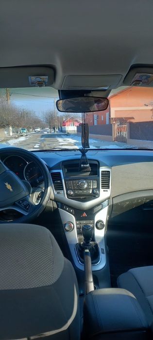 Vând   Chevrolet cruz 16benzina+GPL