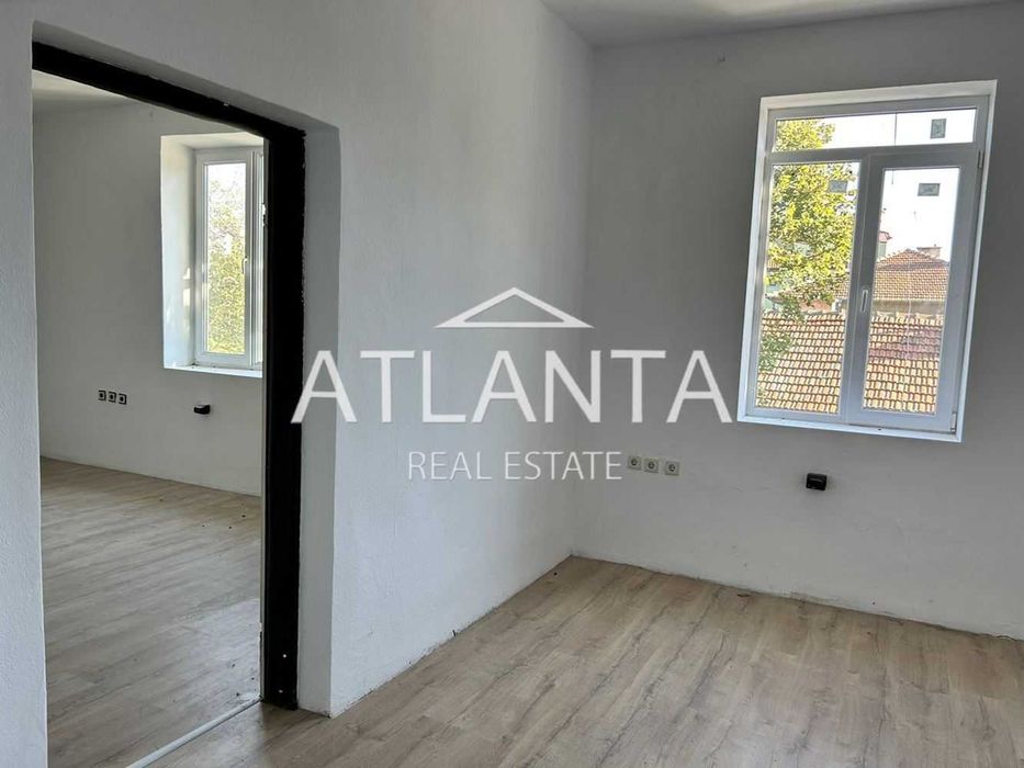 Продава се Офис в Варна, Галата - 230 кв.м за 761 €/кв.м - Снимка #4