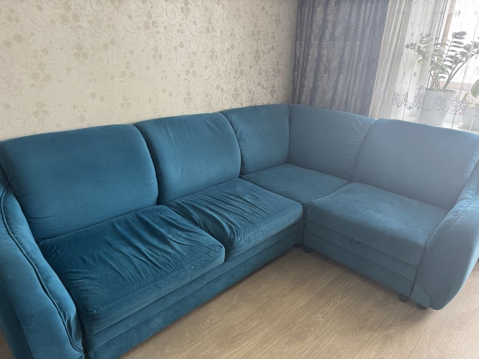Отдам диван угловой, 260х200см