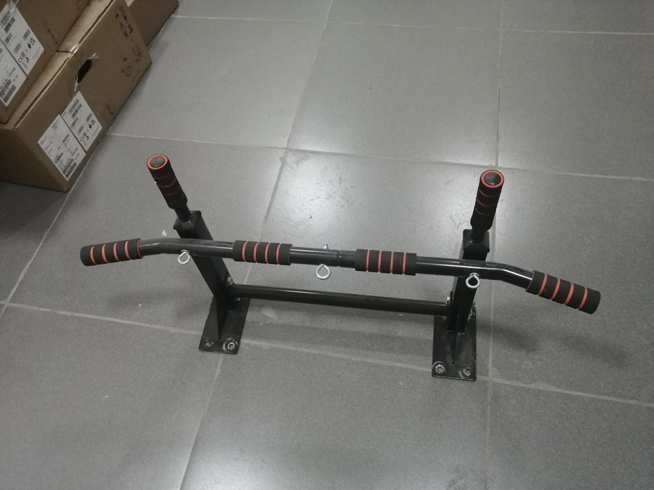 Турник спортивный