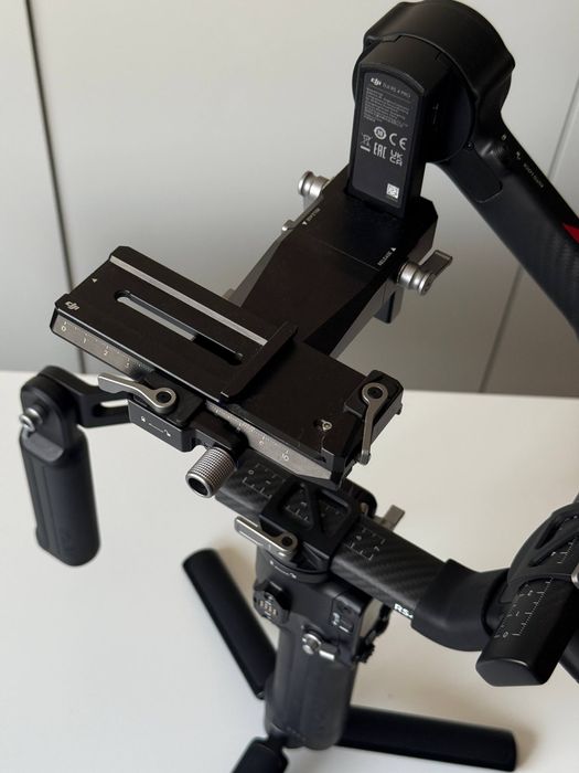 Стабилизатор DJI Ronin RS 4 Pro