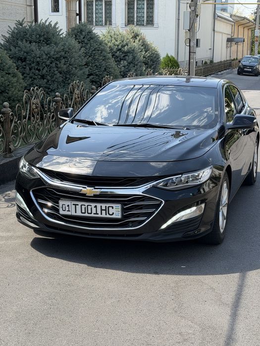 Malibu 2 Turbo Premier qilingan 2019 yil Qora rang