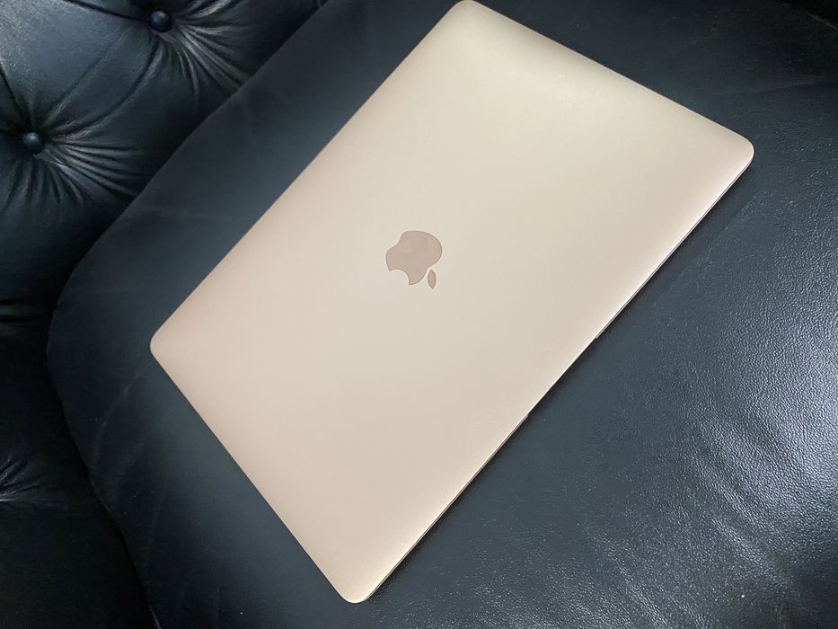 MacBook Air 14-inch/ M1 / 8 Gb RAM / 256 Gb / Starlight / Ca nou