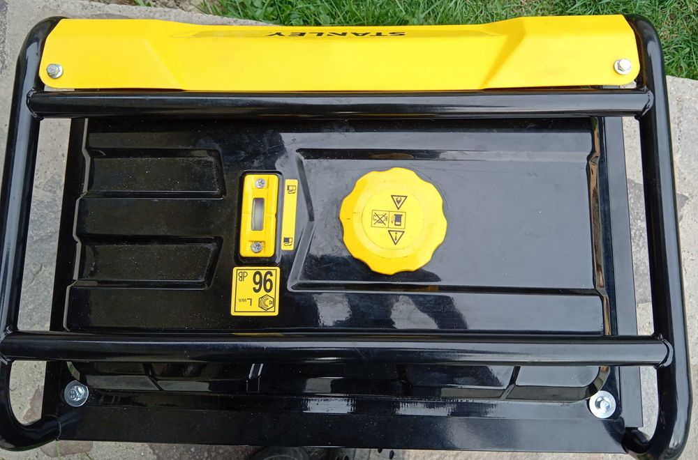 Generator Stanley SG 3100 Basic-1