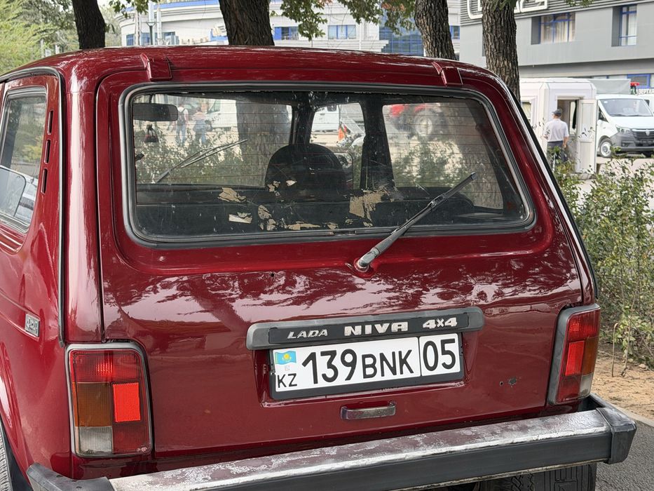 Нива 2003 год в отличном состояний
