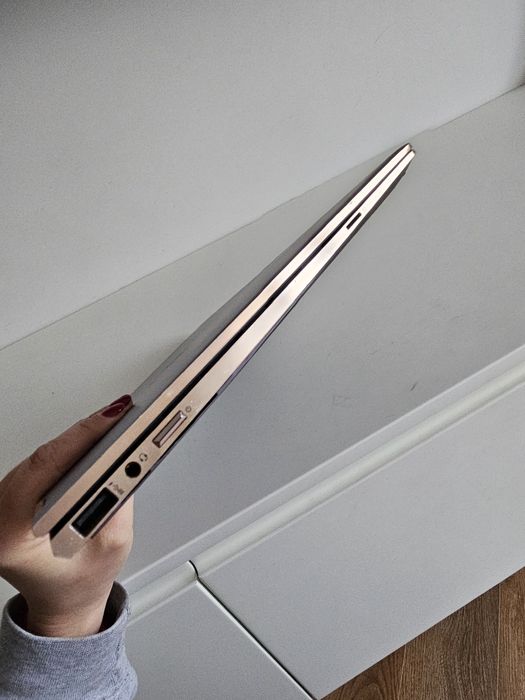 Лаптоп HP Spectre x360 13-ae004na 8GB, може да става на таблет
