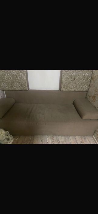 Диван хороший продаю