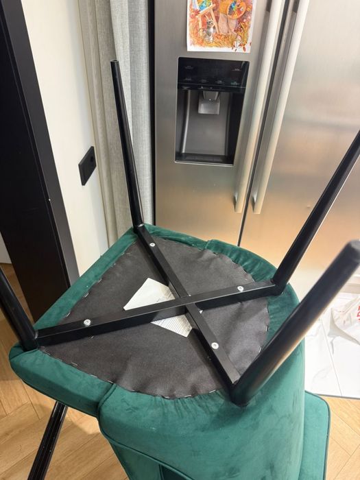 Продам стулья срочно