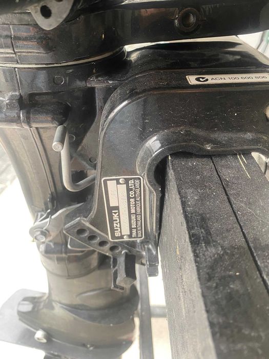 Vand Barca Allroundmarine kiwi 320 + Motor Suzuki 5 cai