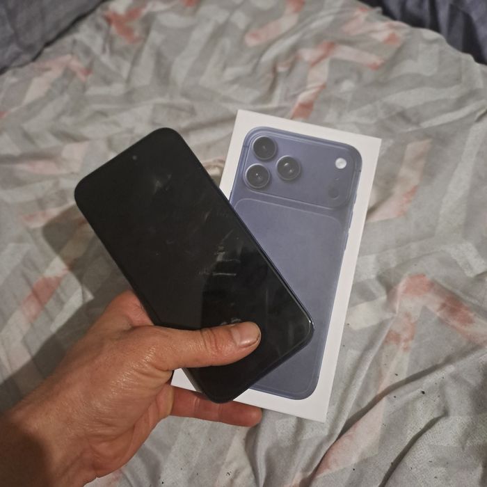 Iphone 17pro max 100