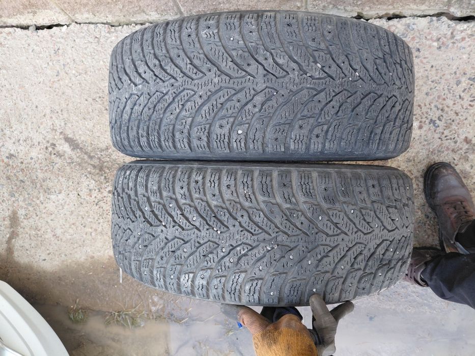 Продам 2шины 215/55 17пара