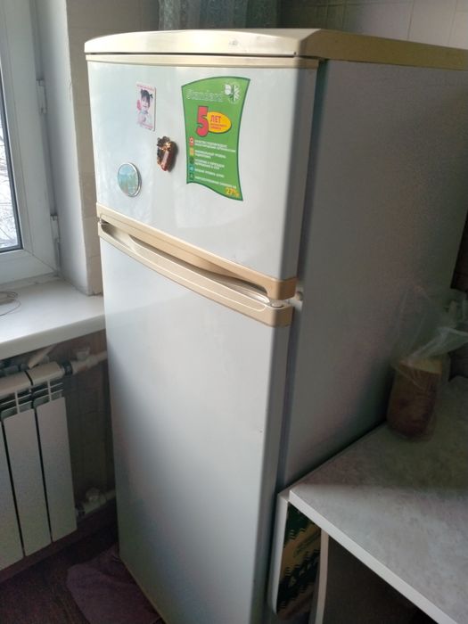 Продается холодильник б у