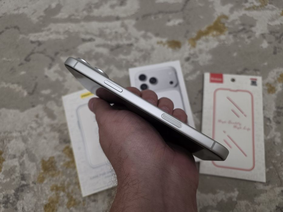 iPhone 17 Pro Max 256gb Silver Esim