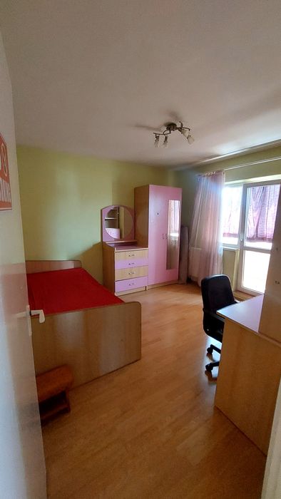 Apartament 4 camere de închiriat - Vedere 6