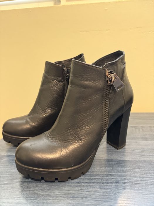 Боти на ток естествена кожа