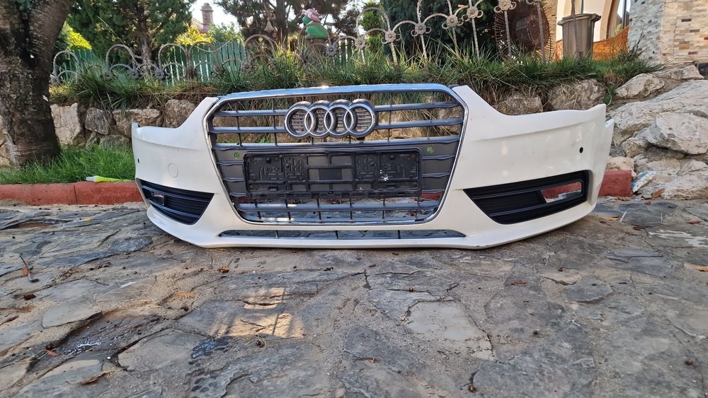 Bara fata cu grila audi a4 b8 facelift cu senzori