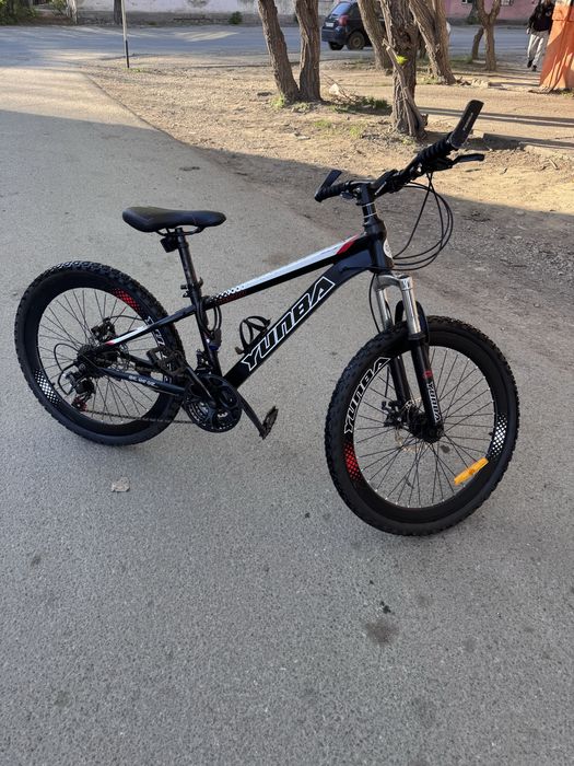 Скоростной велосипед.