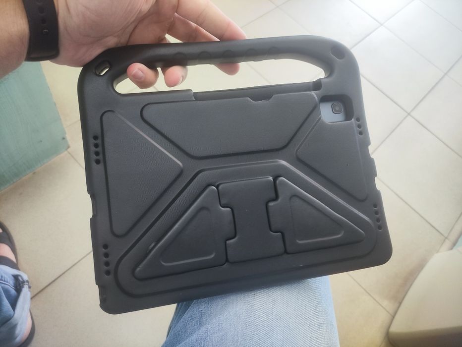 Galaxy Tab S5e с протектор и удароустойчив калъф