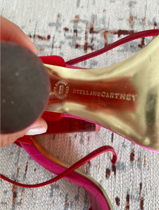 Sandale Stella McCartney - superbissime, pentru cunoscătoare