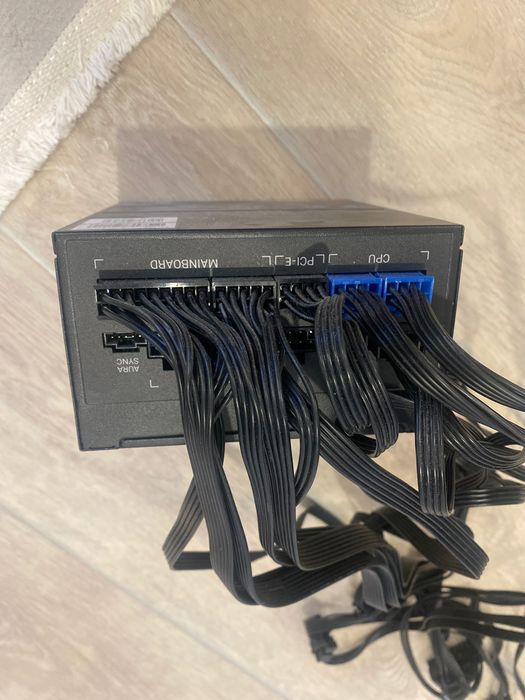 Блок питания 850w RGB GameMax 80plus Gold