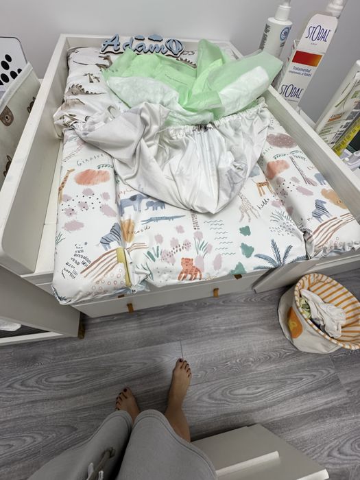 Set patut si comoda cu masa de infasat