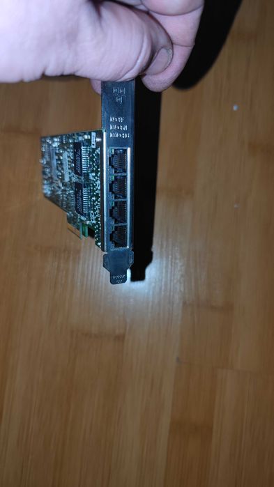 Placa de retea DELL Intel PRO/1000 VT, 10/100/1000, 4 Porturi