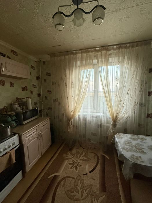 Продам квартиру в 4 мкр.