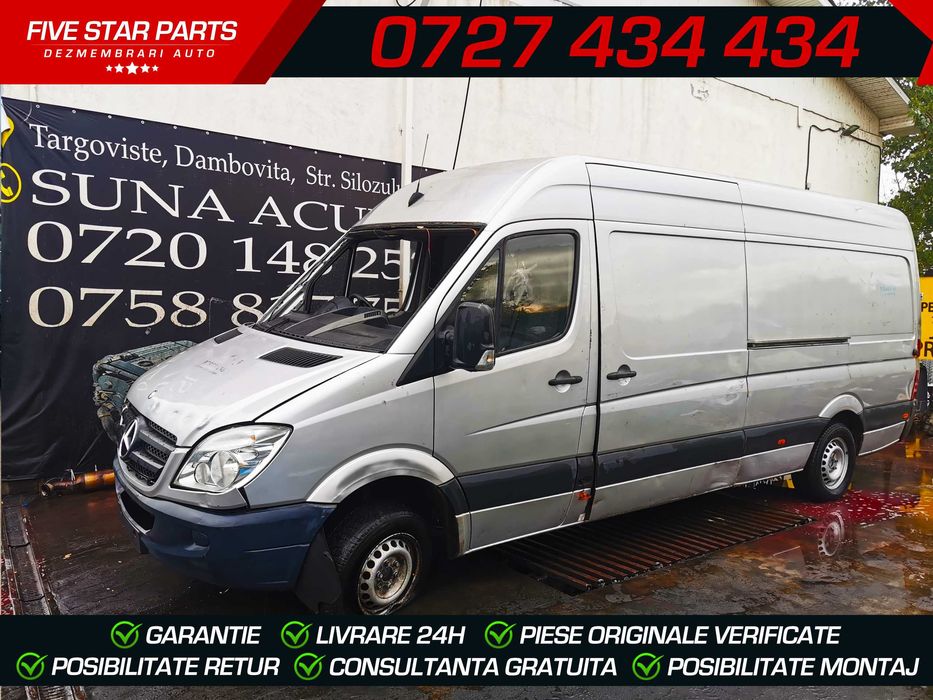 Dezmembrez Mercedes Sprinter 313 w906 2.2 euro 5 OM651 Usi/Capota/Far
